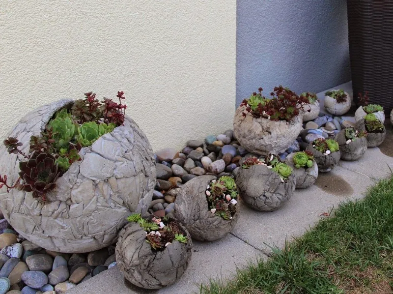 Камни-шары для цветков
