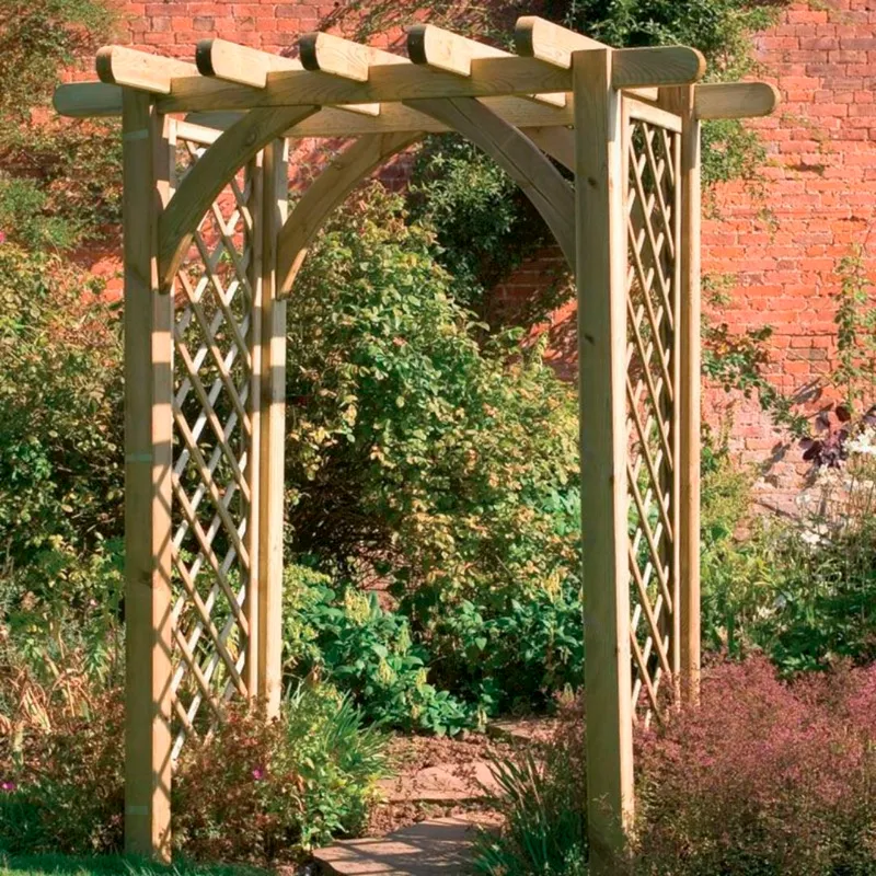 Садовая арка из дерева
